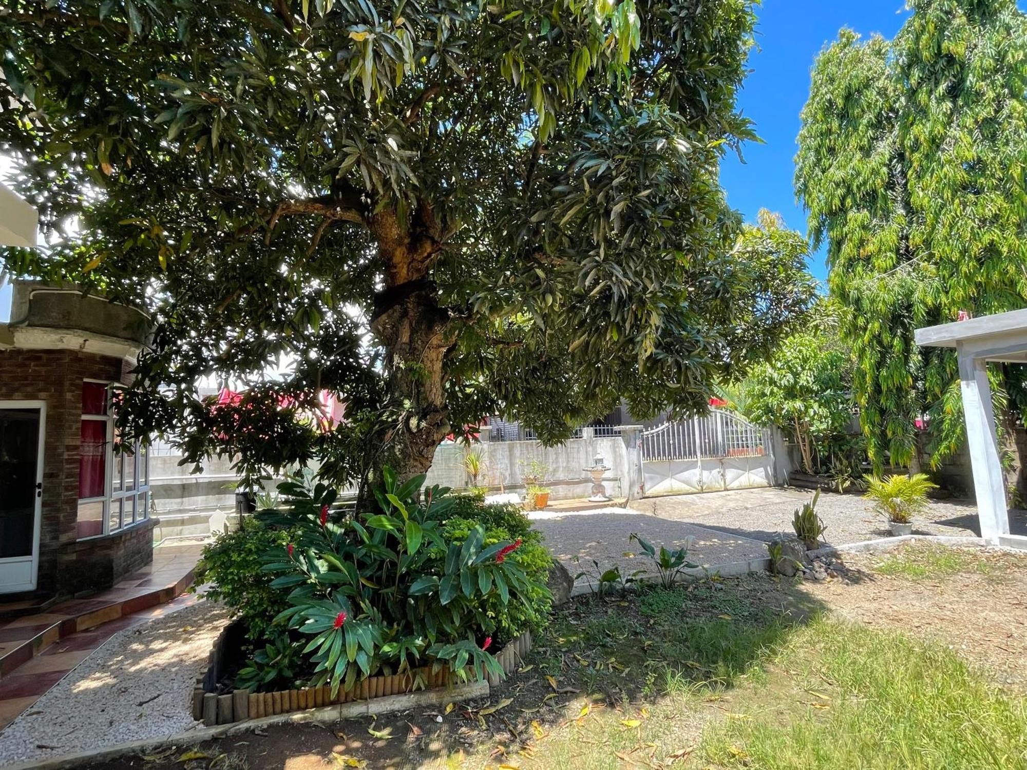 Surinam Kowlessur Residence מראה חיצוני תמונה
